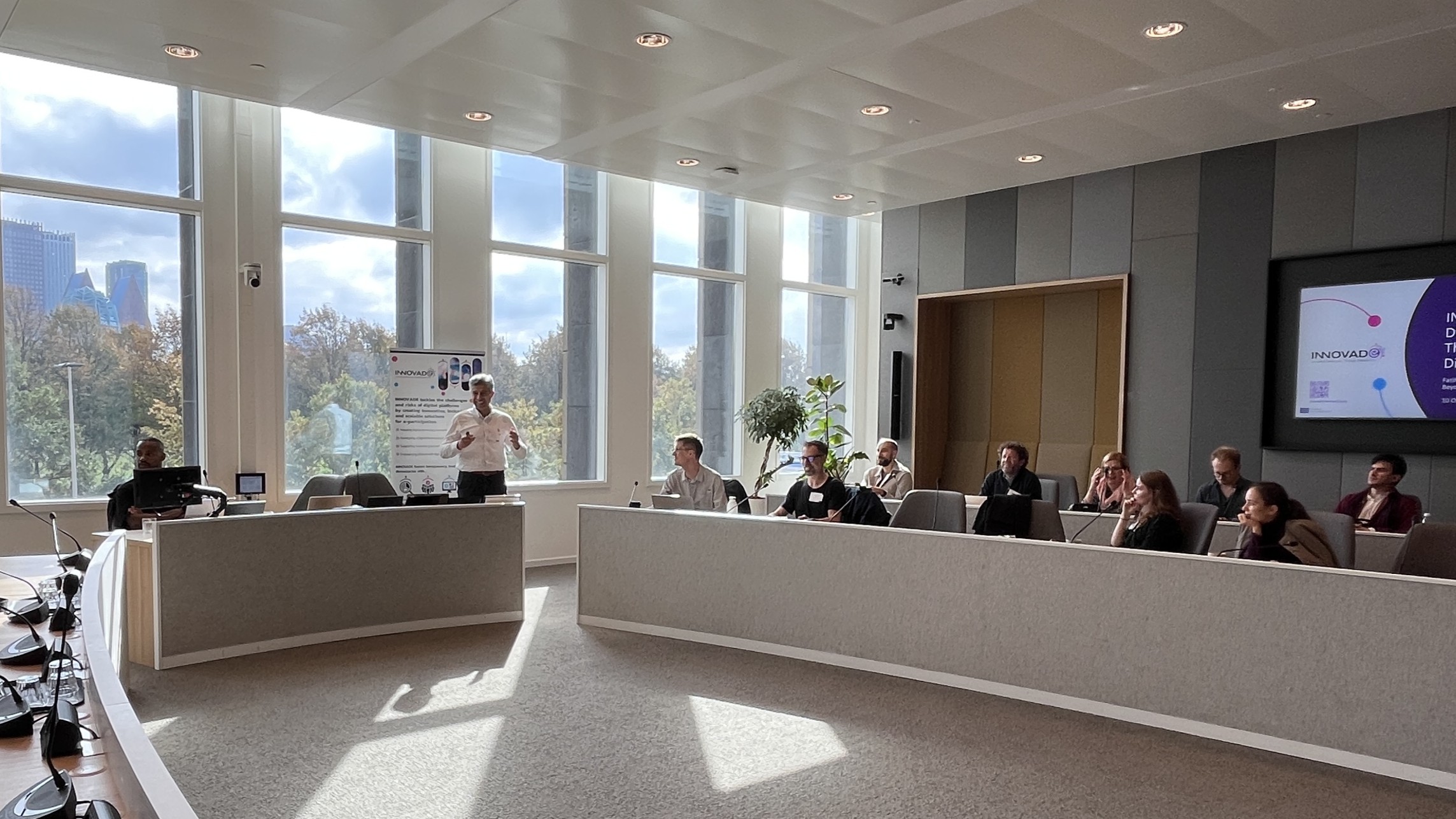 Fatih presenting at ddth